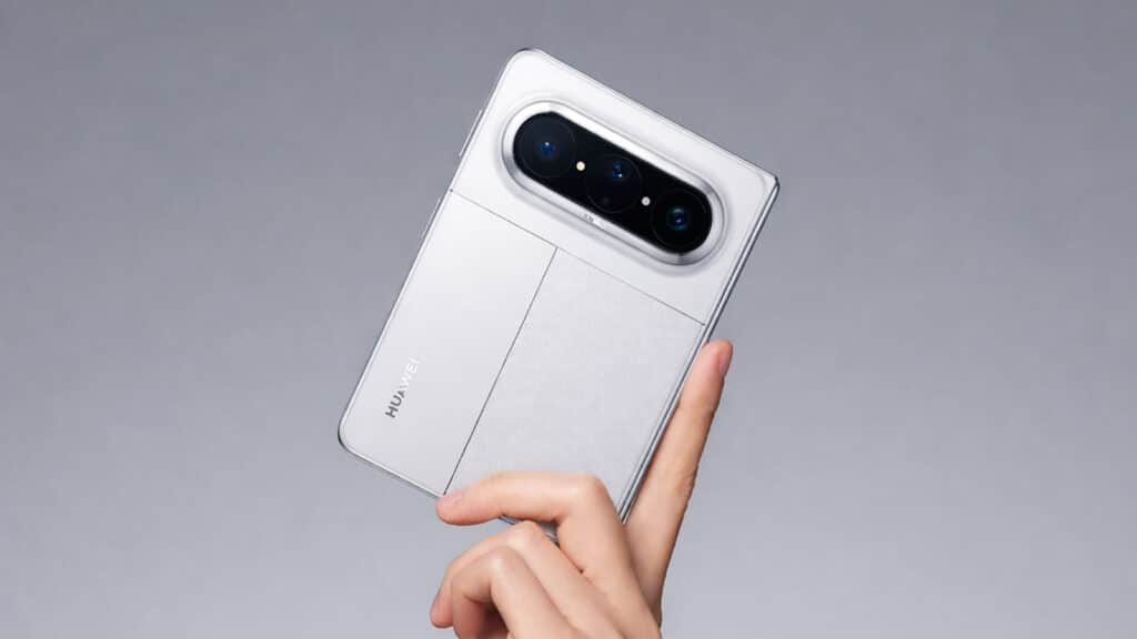 Huawei Pura X Max lifestyle
