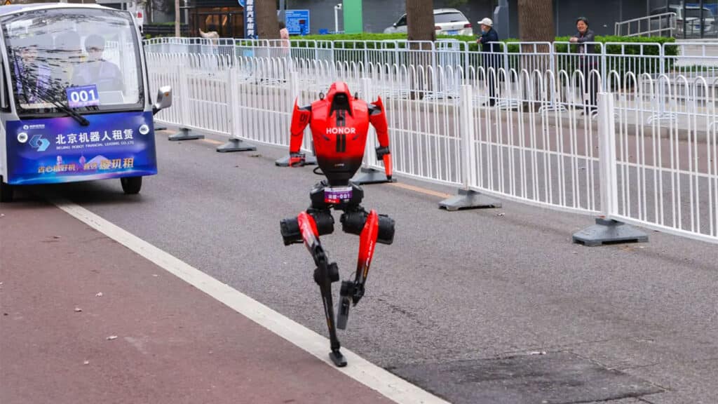 Marathon Lightning robot Honor