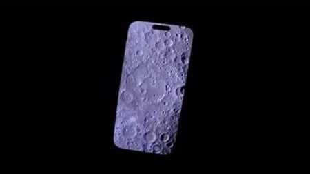 Αστροναύτης φωτογράφισε τη Σελήνη με iPhone 17 Pro Max και το αποτέλεσμα κόβει την ανάσα