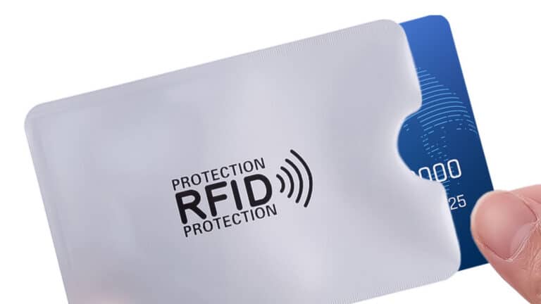 RFID skimming: Ο «κίνδυνος» που σε έκανε να ξοδέψεις λεφτά για το τίποτα