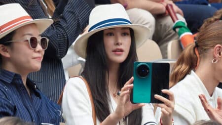 Vivo X Fold 6: εμφανίστηκε δημόσια πριν την παρουσίαση